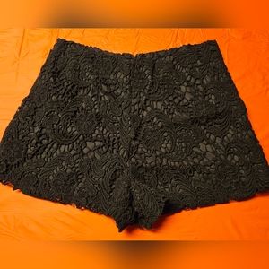 Gianni Bini Lynda Black Lace Crochet Womens Shorts szXS w/Lining  N.W.T.